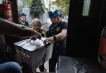 У Покровську, Кураховому та Торецьку ще залишилися цивільні, – Філашкін