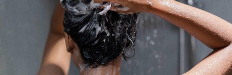 Будуть чистими набагато довше: як правильно мити волосся