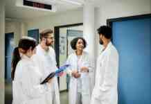 Українські біженці у Німеччині: чому лікарям складно отримати дозвіл на практику