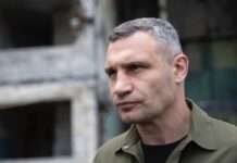 Кличко відвіз кільком бригадам на Харківському напрямку понад тисячу дронів від громади Києва