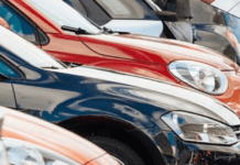 Українцям, які мають борги за комунальні послуги, хочуть заборонити купувати автомобілі: подробиці