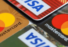 НБУ обмежив використання валютних карток за кордоном: якими будуть нові ліміти