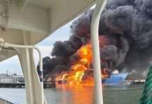 Росіяни намагаються замінити баржами залізничні пороми у Криму, – ЦНС