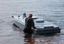 Росіяни кажуть, що Новоросійськ атакують надводні дрони