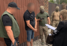 Перекрито канал постачання зброї: у Дніпрі поліцейські затримали чоловіка, який налагодив збут зброї та боєприпасів