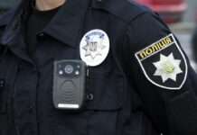 Правоохоронці показали, як під повторними ударами рятують людей в Костянтинівці (відео)