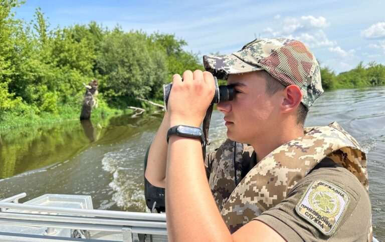 Прикордонники блокували схему втечі з України через систему “Шлях” (фото)