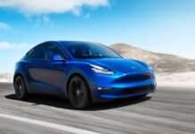 Українці масово везуть вживані авто з США: названі лідери імпорту