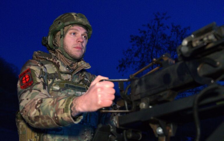 Росіяни запустили ударні дрони в напрямку України: де оголошено тривогу