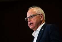 Кортеж кандидата у віце-президенти США потрапив у ДТП