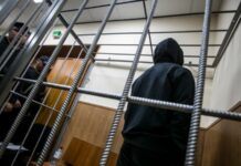 РФ: у Новосибірську побита колишнім «вагнерівцем» жінка не вийшла з коми