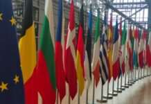 ЄС може надати Україні кредит за рахунок заморожених активів РФ і без США – Politico