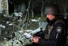 Пошкоджені готель й адмінбудівля. В поліції уточнили наслідки вчорашньої атаки Харкова