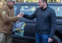 “Бджола” передала військовим автомобіль та РЕБ