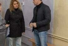 Мер перевірив хід ремонту в навчальних закладах Камʼянського