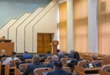 У Камʼянському провели засідання міськради