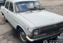 Запорізькі поліцейські викрили чоловіка, який незаконно заволодів чужим транспортним засобом