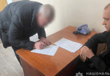 Правоохоронці Дніпра затримала 58-річного чоловіка, який вчинив стрілянину посеред вулиці