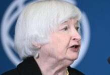 Міністри фінансів США і Франції обговорюють перекриття імпорту Росією західних товарів