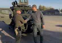 Кличко привіз захисникам на Донеччину броньовик, дрони та РЕБи