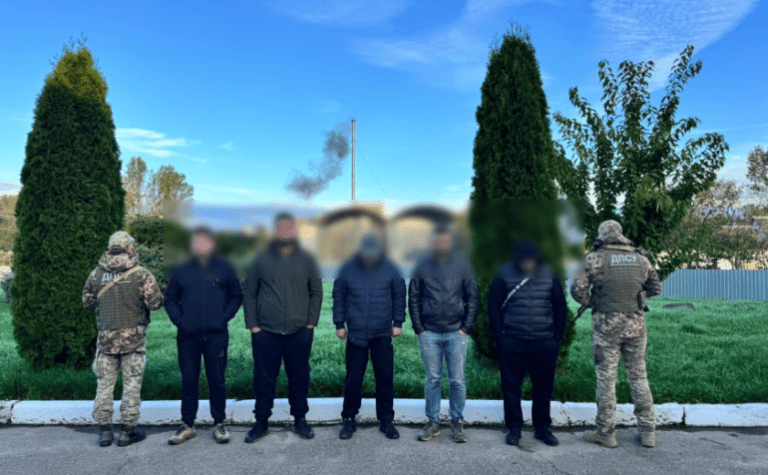 Повторна спроба втечі: п’ятеро чоловіків намагались незаконно потрапити в Угорщину