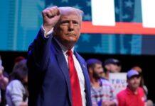 Трамп не підтвердив розмов із Путіним, але заявив, що це було б «розумно»