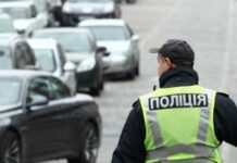 Що робити, якщо не працює світлофор: основні жести регулювальника та їхнє значення