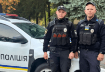 Поліцейські Нікополя допомогли дістатися до лікарні матері з 4-річним хлопчиком, який потребував медичної допомоги: деталі