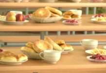 МОН: для учнів початкових класів запровадили безоплатне харчування