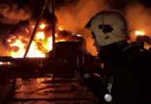 У Пермському краї сталася потужна пожежа на нафтобазі площею 10 тисяч “квадратів”