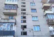 На Закарпатті у багатоповерхівці пролунав вибух: є жертва
