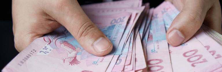 Безробітні українці можуть отримувати від 8 тисяч гривень в місяць: за яких умов