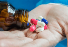 Як правильно пити знеболювальні препарати: поради нейрохірурга