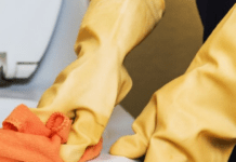 Як зробити унітаз ідеально чистим: секрети клінерів для сяючого блиску