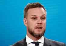 Глава МЗС Литви йде з посади лідера партії після поразки на виборах