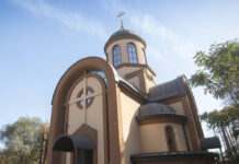 Міський голова Камʼянського провів зустріч з настоятелем Кам’янської парафії Преображення Господнього Української Греко-Католицької Церкви