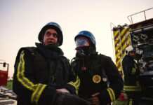 Росіяни вдарили по Одесі балістичними ракетами: влучили у цивільне судно