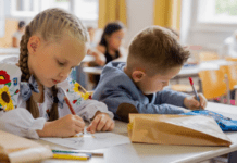 В українських школах можуть заборонити російську мову на перервах