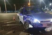 На вулиці Панікахи у Дніпрі зіткнулись Lada та «Жигулі»: подробиці