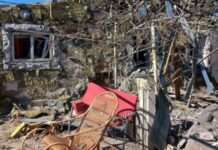 ОВА: п’ять людей загинули через удари РФ на Херсонщині за добу, двоє – в Нікополі