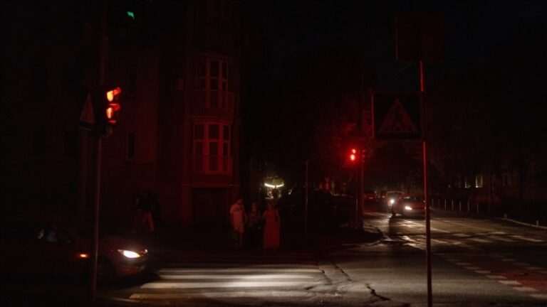 В «Укренерго» розповіли, як завтра будуть діяти графіки відключення світла