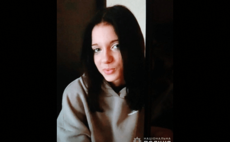 Поліція Дніпра розшукує 13-річну Анастасію Лапашину: прикмети