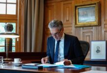 В Нідерландах мало не розпалася коаліція на тлі скандалу через напад на ізраїльських фанів