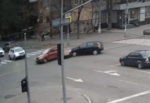 Спровокував зіткнення на очах у правоохоронців: подробиці ДТП на проспекті Поля у Дніпрі