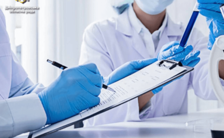 З початку епідемічного сезону на Дніпропетровщині пʼятеро людей померло від COVID-19