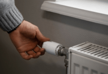 Де у Дніпрі 22 листопада зникло опалення й вода: адреси