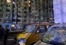 МВС: вісім людей загинули, десятки поранені в Сумах через удар РФ, серед них є діти