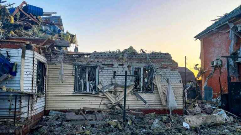 Генштаб ЗСУ: російська авіація продовжує нищити свої села і міста у Курській області