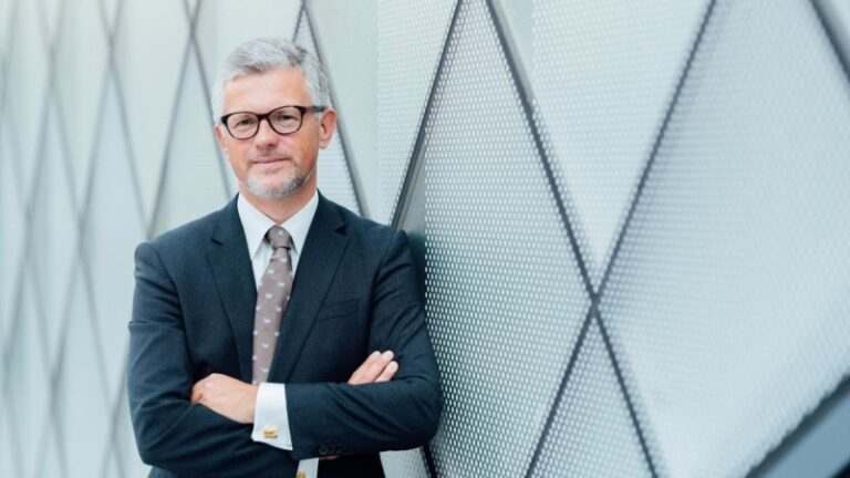 Наступні вісім тижнів будуть найскладнішими в історії України після 1991 року – посол Мельник