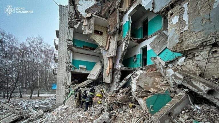 У Глухові завершили рятувальну операцію на місці удару РФ – МВС